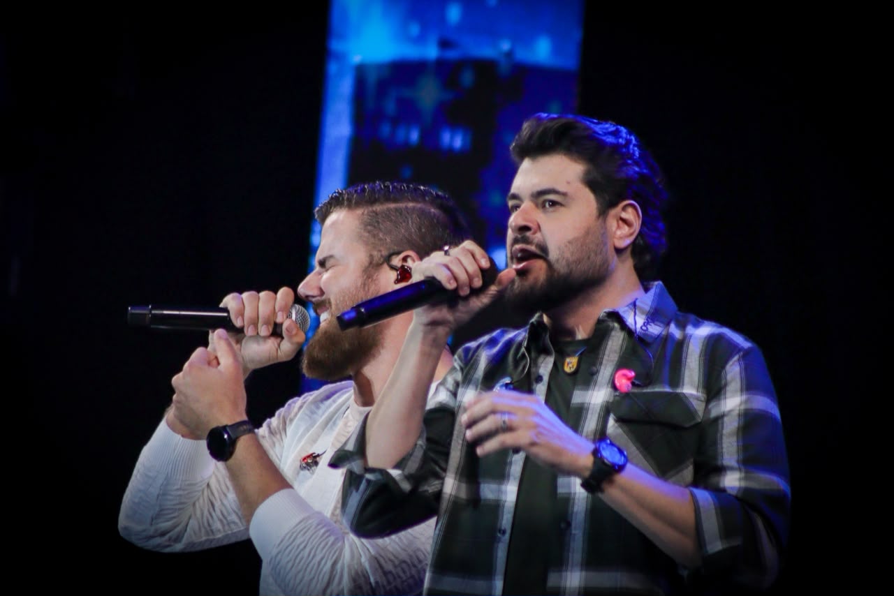 Zé Neto e Cristiano no palco
